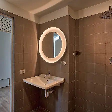 Hostel Anda Venice *