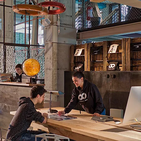 アンダ ベニス メストレ