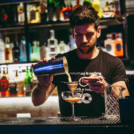 アンダ ベニス *