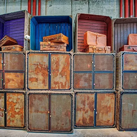 안다 베니스 호스텔 *