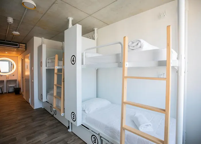 Anda Venice Hostal *