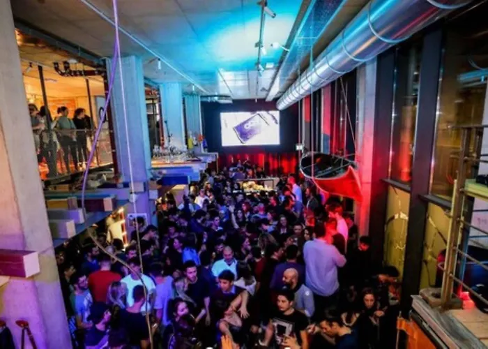 Anda Venice Albergue *