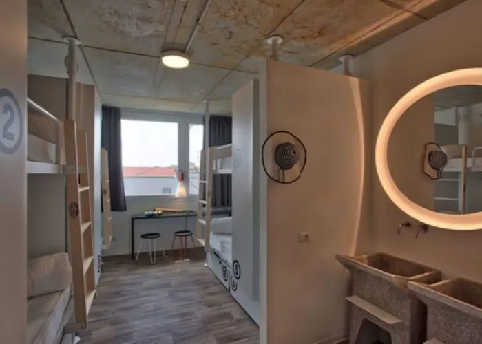 Anda Venice Albergue