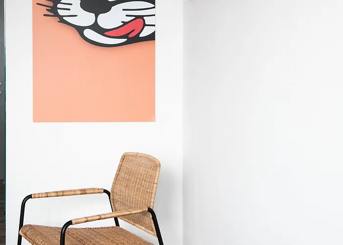 安达威尼斯旅舍 *